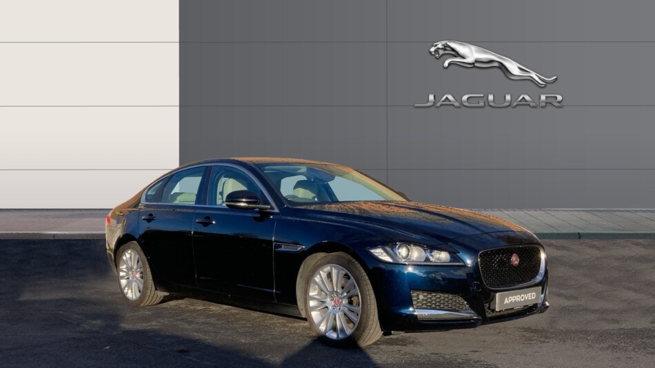 Used Jaguar XF 2.0d [180] Portfolio 4dr Auto Diesel Saloon for Sale Vertu Motors